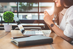 欧付宝欧付国际曾诚：女性心态会更沉稳 未来性别区别没那么大